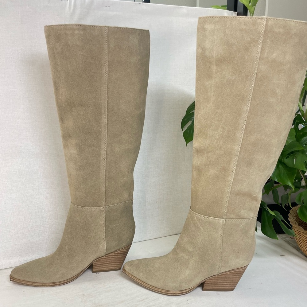 Marc Fisher Challi Pointed Toe Knee High Boot (Women) suede 6M - Picture 9 of 11